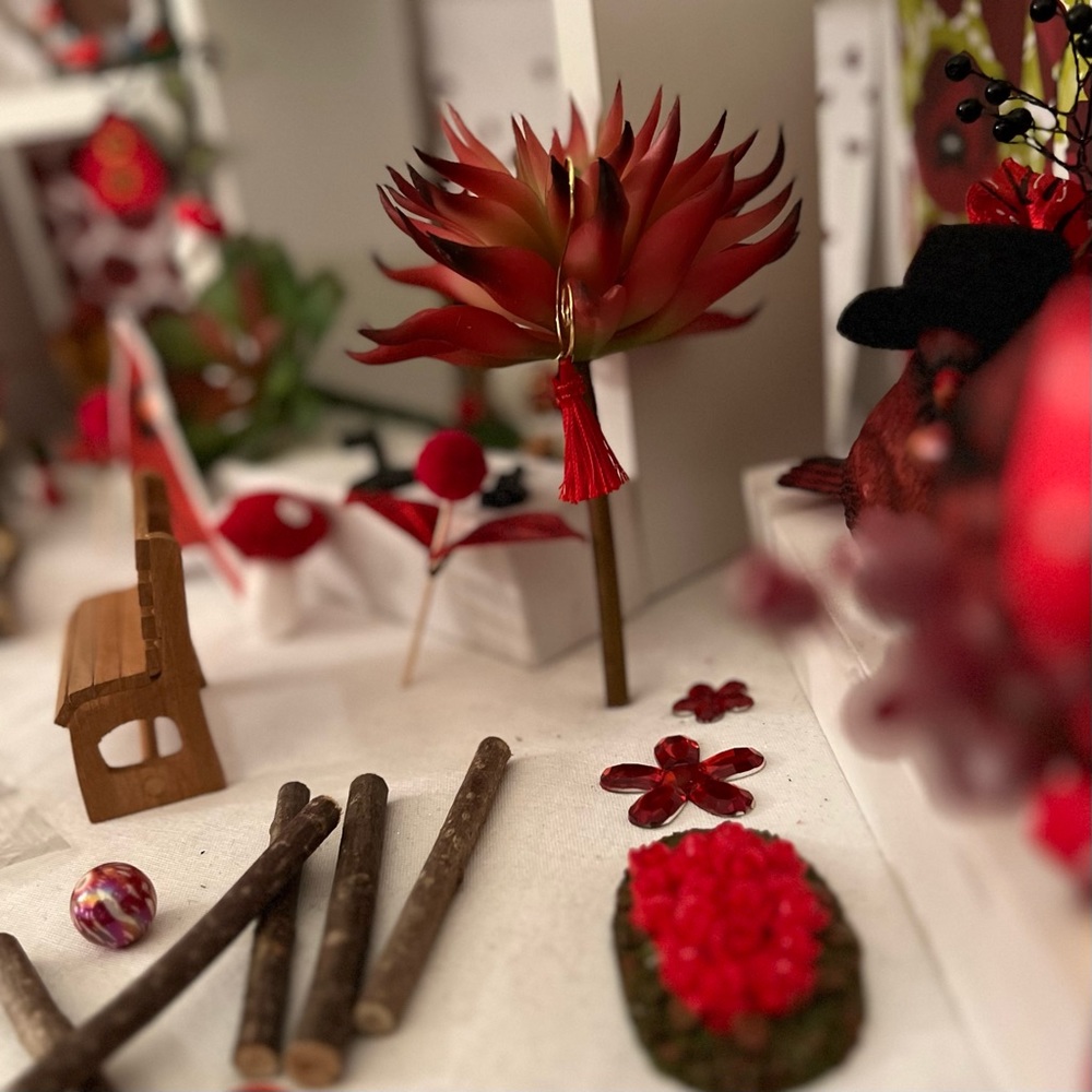 CARDINAL CREST FAIRY GARDEN - Picture 11 of 16